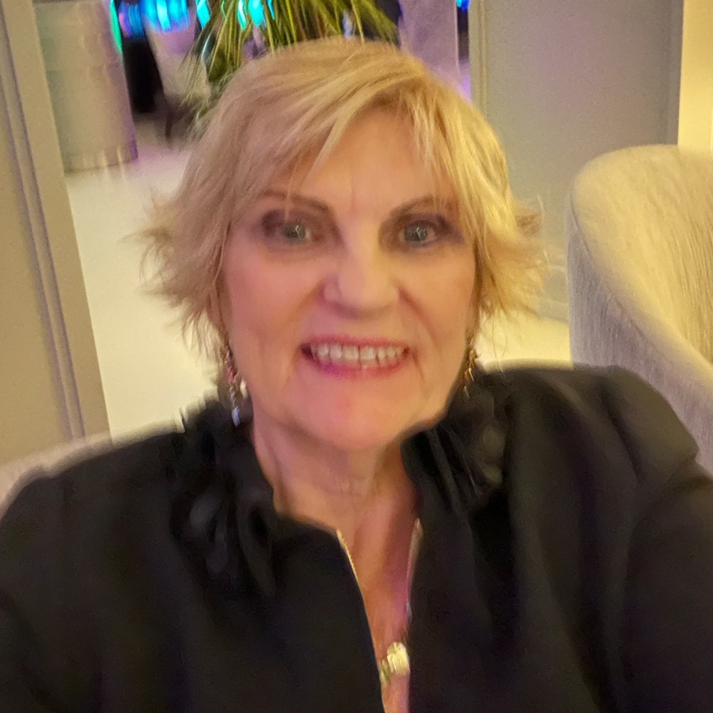 Meet your Posher, Debra
